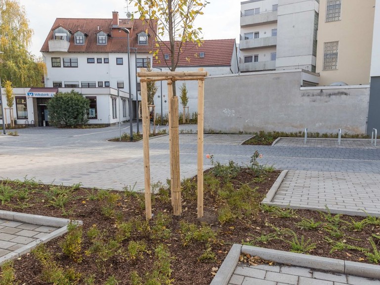 Parkplatz Mainstraße neu